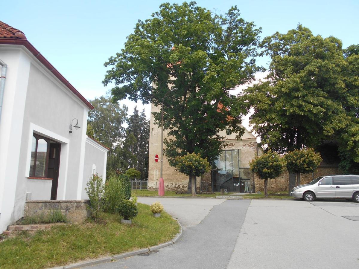 Apartman Pod Hradem Sobeslav Exterior photo